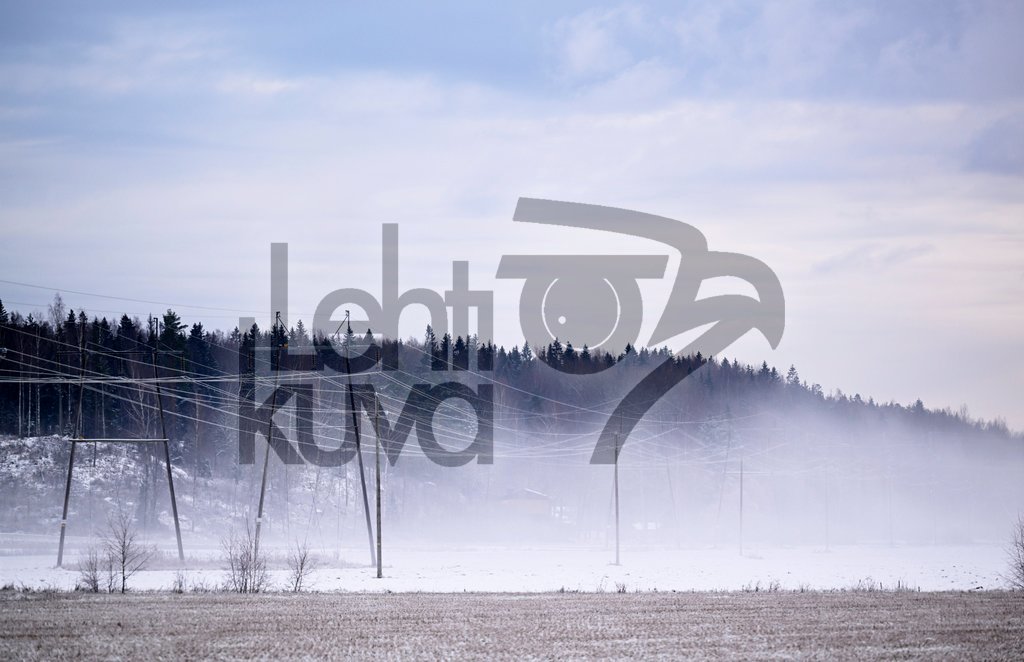 LKS 20231130 LKS 20231124 Sähkölinjoja Vantaalla 20. marraskuuta 2023.